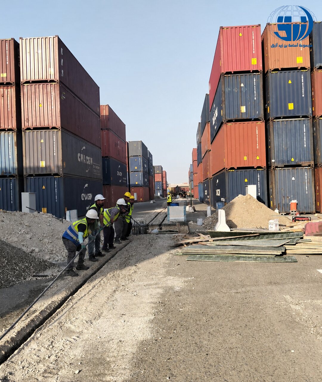 Cable pulling crew at port yard